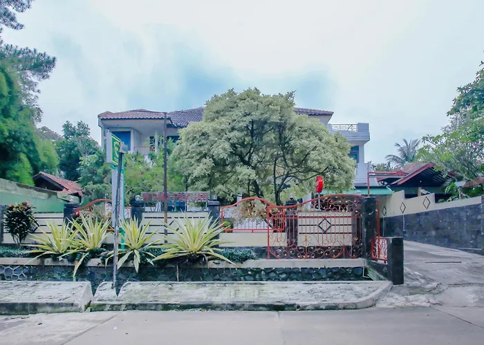 Oyo Life 90091 Wisma Pakuan Syariah Bogor